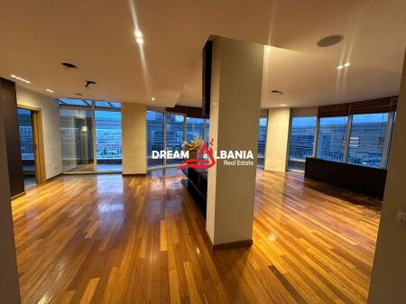 Ambient Zyre për Qira – Bulevardi “Dëshmorët e Kombit”, pranë Presidencës (ID 42611392)