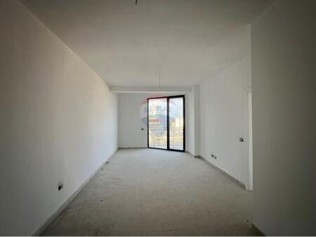 Apartament 1+1 Ne Shitje Te Mine Peza!