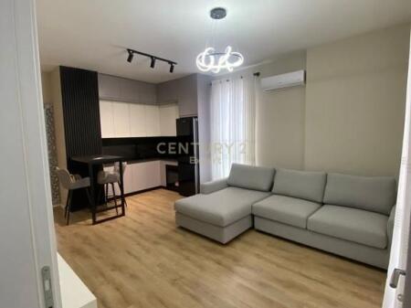 Apartament 1+1 për Qira në Kompleksin Univers City!