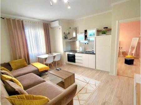 Apartament 1+1 Me Qira në Kompleksin Delijorgji,Tiranë 1,100 € /Muaj Sip. Totale  60m2