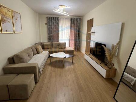 Shitet, Apartament 2+1, Yzberisht, Tiranë.