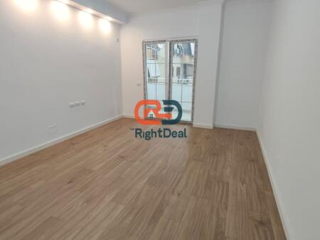 In Via E Bogdaneve, Vendesi in Vendita Appartamento 2+1 Con Orientamento Perfetto!!