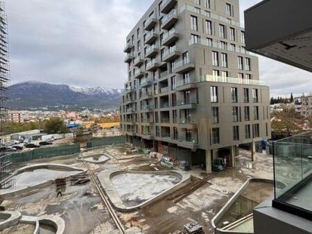 Shitet,Apartament 2+1+2+Depo,Kompleksi "Golden Gate",Pranë Maternitetit të Ri