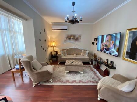 Apartament 2+1+Garsoniere, Ambasada Amerikane per shitje