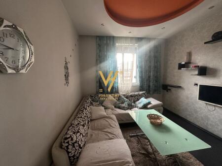 APPARTAMENTO E MONOLOCALE IN VENDITA IN VIA DURRES 172.000 EURO