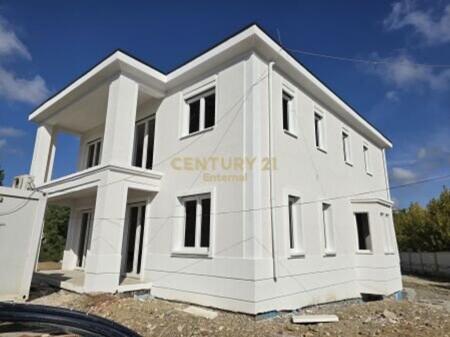 Villa in vendita a Rolling Hills 2 1.350.000 € Sup. Totale 484m2