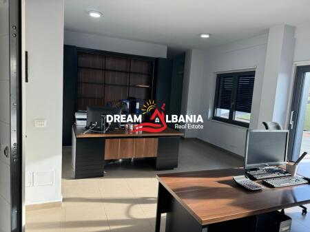 Ambient Biznesi/Zyre me Qera tek Zogu i Zi, prane Ring Center ne Tirane (ID 42611252)