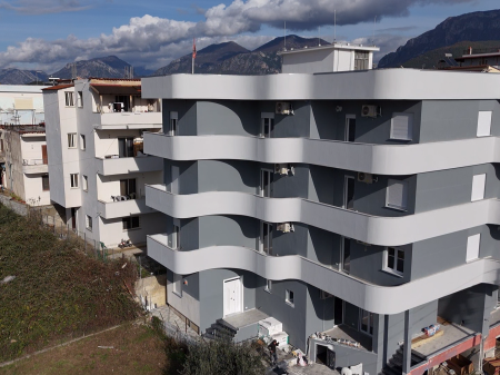 Jepet me Qera Vile, Kodra e Priftit