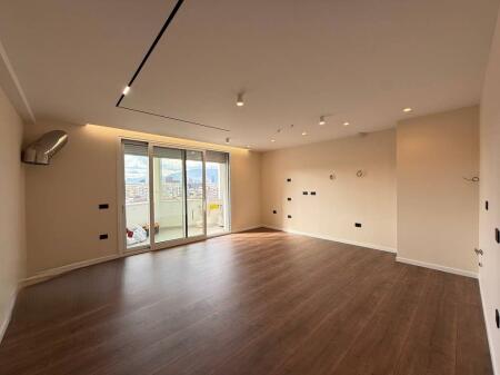 Japim me qira ambient zyrash, tek River Residence! 700 € /Muaj