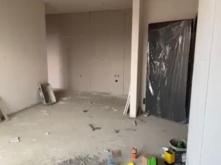 Shitet apartament 1+1