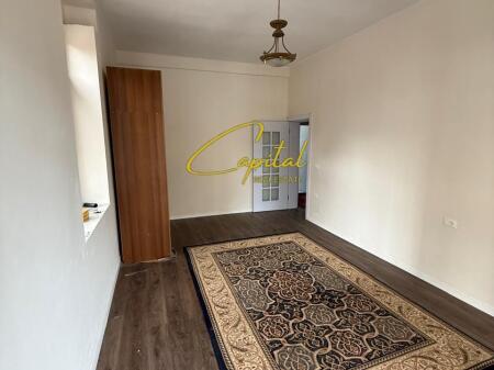 AMBIENT BIZNESI ME QERA 75 M2 RRUGA E DIBRES 150.000 LEKE