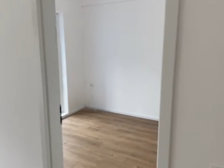 Apartament 1+1, Fresku!
