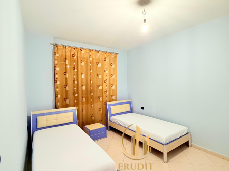 ✨ Jepet me Qira Apartament  2+1 Pranë Bulevardit Kryesor, Vlorë ✨