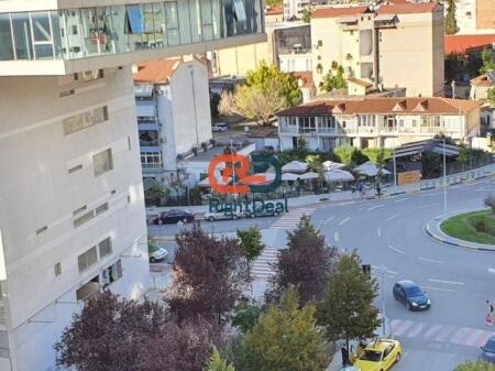 Ne Komunen E Parisit, Shitet Super Apartament 2+1+2, Totalisht I Investuar !!