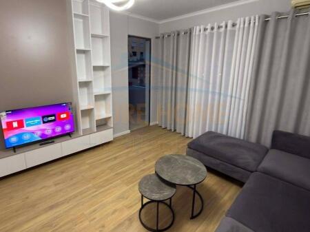 Shitet , Apartament 1+1 Unaza e Re , Tirane