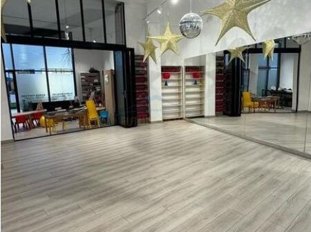 Ambjent Biznesi, Rezidenca Marga 1 per qera