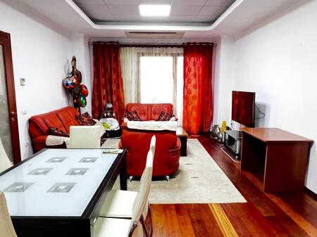 Apartament te rruga e Bogdaneve 2+1+2 tualete+ ballkon i madh+ dhome garderobe+ depo+ 2
