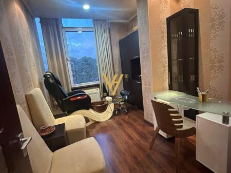 LOCALE PER PEDICURE DI 15 M2 IN AFFITTO IN VIA ELBASANI 200 EURO