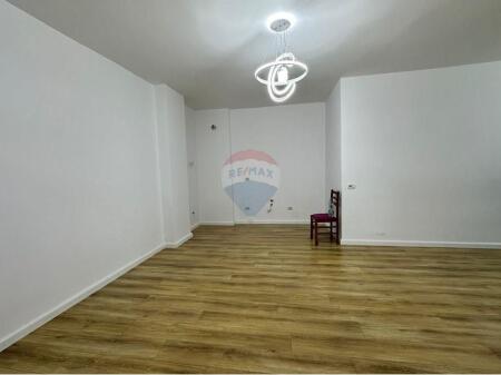 SHITET APARTAMENT 2+1, ASTIR !