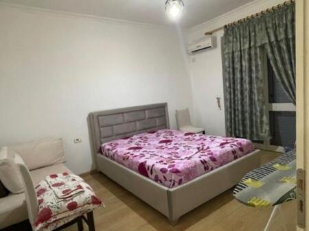 Jepet Apartment me qera 2+1, Id 13894