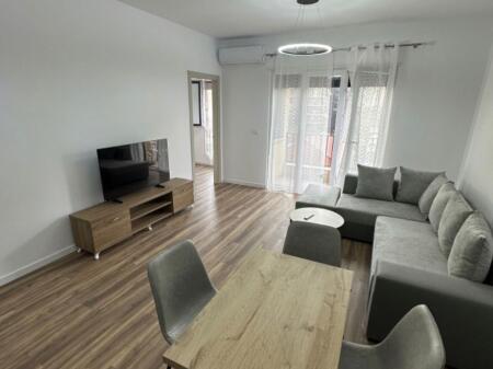 Tirane, apartment 2+1+Balcony for rent Floor 3, 95 m² 1,000 € (Qemal Stafa Street)
