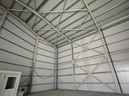 WAREHOUSE 760M2 FOR RENT IN PRUSH