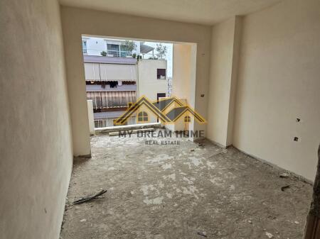 SHITET APARTAMENT 2+1+2 NE QENDER DURRES!