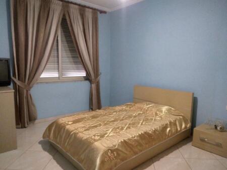 Jepet Me Qera Apartament 1+1+1 Ballkon