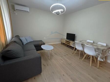 Jepet me qera, Apartament 1+1 – Rruga e Durrësit