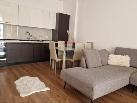 Jepet me Qira Apartament 1+1 te Farmacia 10
