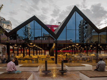 *Apartament - Për Qira - Rruga Hoxha Tahsin*