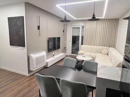 APARTAMENT ME QERA 1+1 5 MAJI 55.000 LEKE