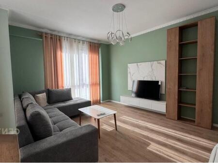 Jepet me qira apartament 2+1+2 tualete+ post parkimi ne Myslym Shyr!