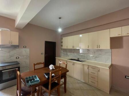 💥JEPET ME QIRA APARTAMENT 2+1+1 +PARKING TE NJE VILE 2 KATE. QERA 400 EURO 💥