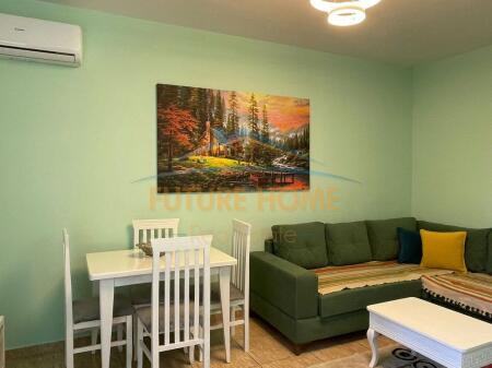 Qira, Apartament 1+1, Ish Restorant Durresi 530 €,PRO