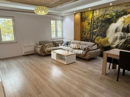 Apartament 3+2+1 ballkon, Blloku, 1500 Euro/muaj