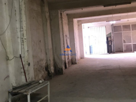 SHOP FOR RENT "RIZA CERCOVA" STREET 800 EURO