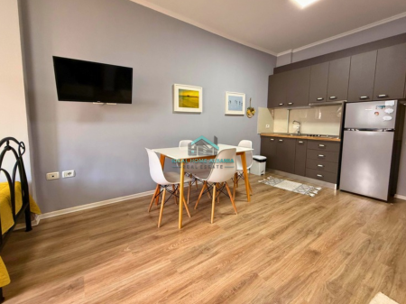 Apartament 1+1 Në Shitje – Lungomare, Vlorë
