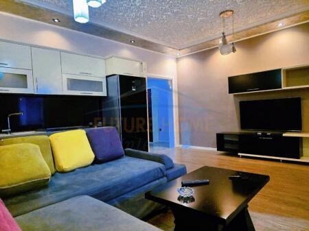 Rent, Apartment 2+1+2+Parking Space, Fresku, Tirana. 550 €,AL60574