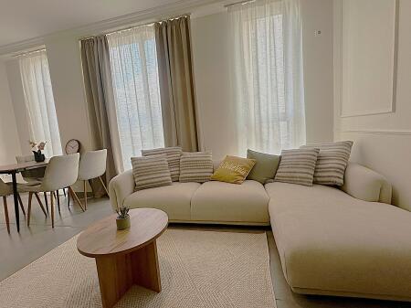 Jepet me qira apartament 1+1+Ballkon ne Bulevardin e Ri!!!