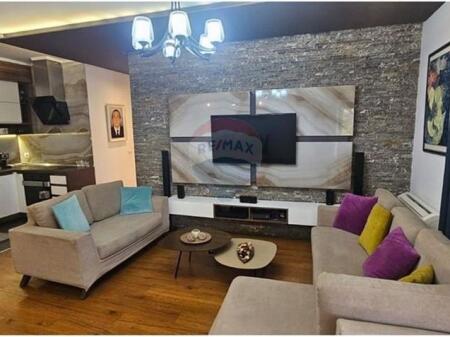 Apartament - Për Shitje - Rruga Ali Demi, Tiranë(ID: 530571006-12)