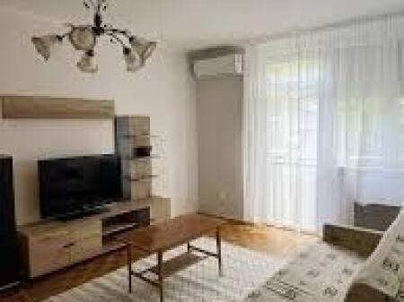 Apartament Me Qera 2+1 Tek Rruga Fortuzi (ID B221380) Tirane