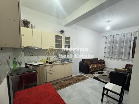 Qera, Apartament 1+1, Rruga 5 Maji, 400 euro/muaj
