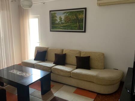 Apartament 1+1 me qera ne don bosko    ID   13904