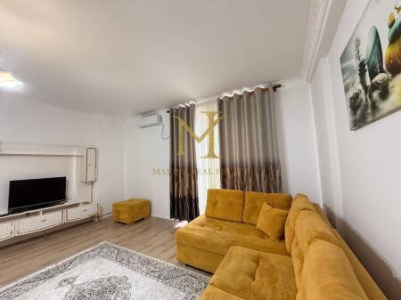 APPARTAMENTO 1+1 IN AFFITTO SULLA SPIAGGIA, VICINO ALLA SCUOLA BAJRAM CURRI !!