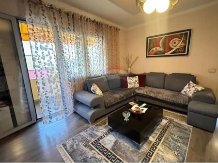 Apartament - Për Shitje - Ish Fusha e Aviacionit, Tiranë(ID: 530471003-431)