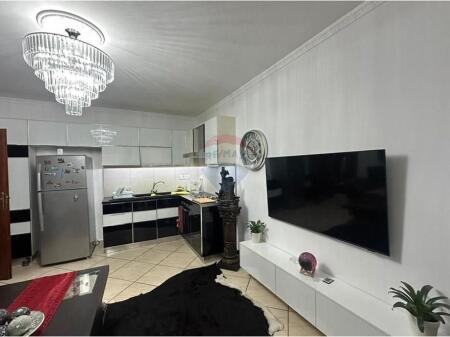 Apartament - Për Shitje - Rruga Stavri Themeli, Tiranë