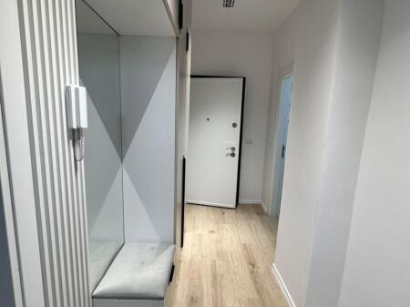 Apartament 2+1 me qira tek Komuna e Parisit