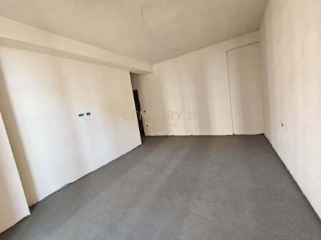 Shesim 2+2+2ballkone Tirana RiverSide Residence rruga JAVER MALO,Tiranë!