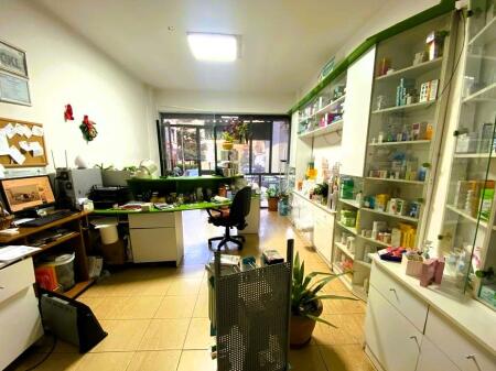 OCCASIONE!!! VASIL SHANTO VICINO A KESH VENDIAMO UNITA' COMMERCIALE